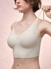 Basic Seamless Lace-Trimmed V-Neck Camisole Bra Top - Smart Size