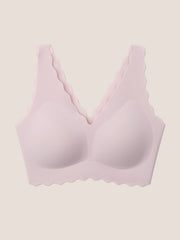 Seamless Wave Trimmed Deep V-Neck Bralette - Smart Size