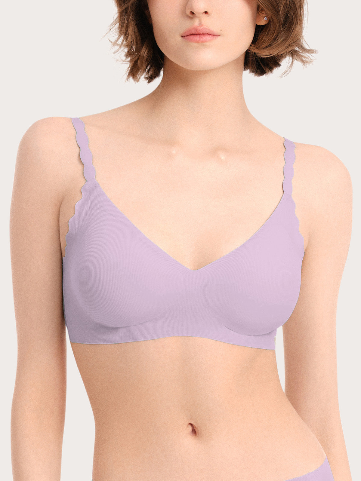 Basic Seamless Deep V Neck Mint-Infused Cooling Bra