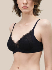 Chantilly Lace Seamless Bra