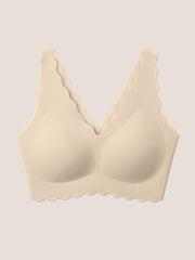 Seamless Wave Trimmed Deep V-Neck Bralette - Smart Size